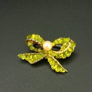 Vintage Swoboda Tiny Peridot & Pearl Ribbon Brooch August Birthstone Jewelry Gif